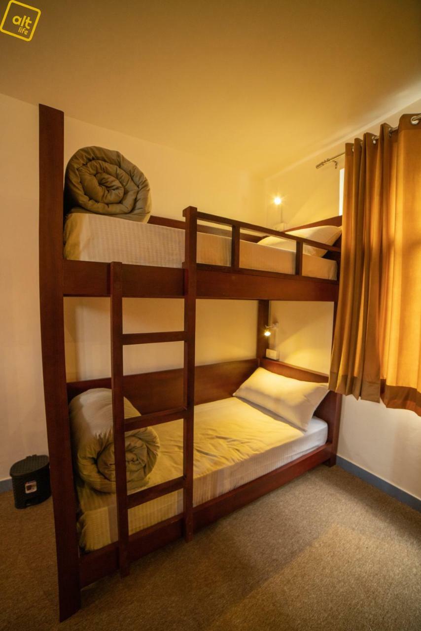 Auberge de jeunesse Alt Life - Dharamkot à McLeod Ganj Extérieur photo